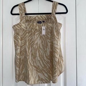 New with tags flowy tank top! Gap
